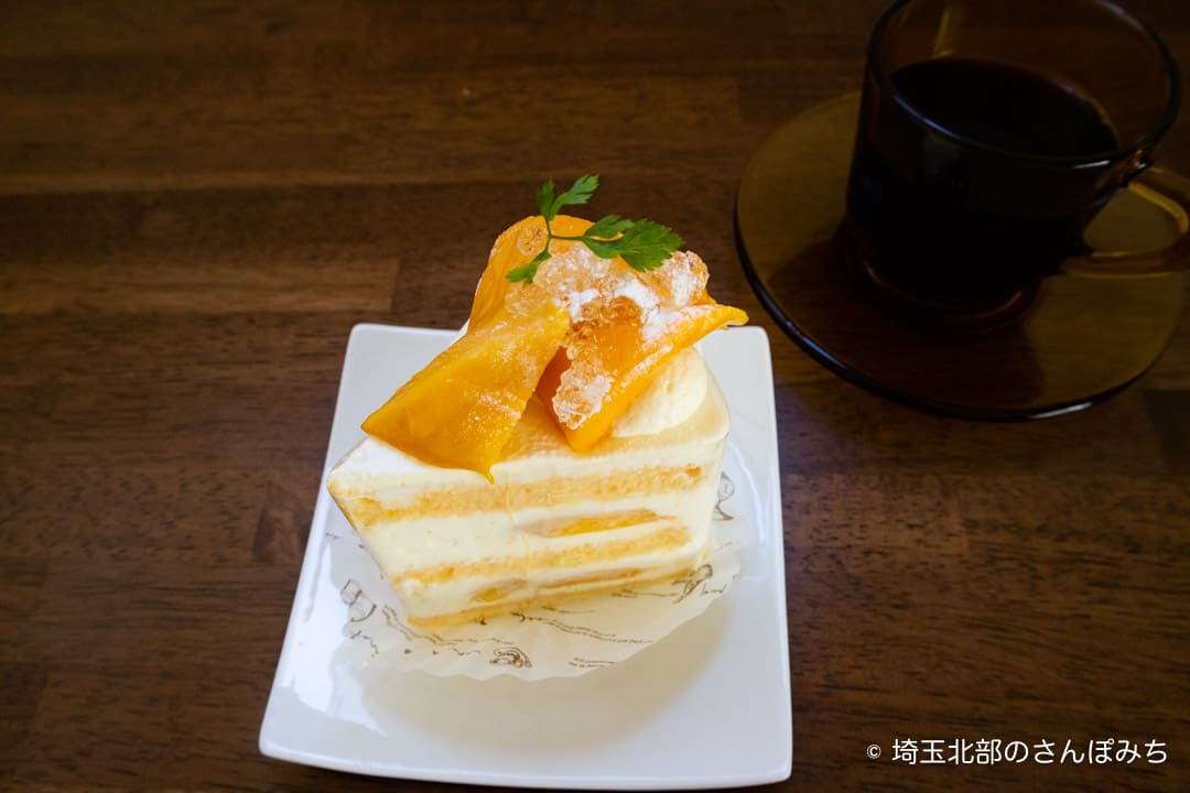 鴻巣ケーキ屋ククのマンゴーのショートケーキ