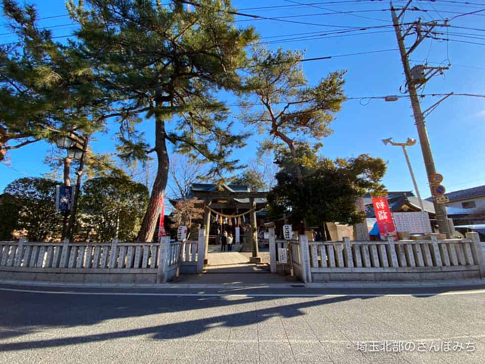 行田八幡神社の鳥居前