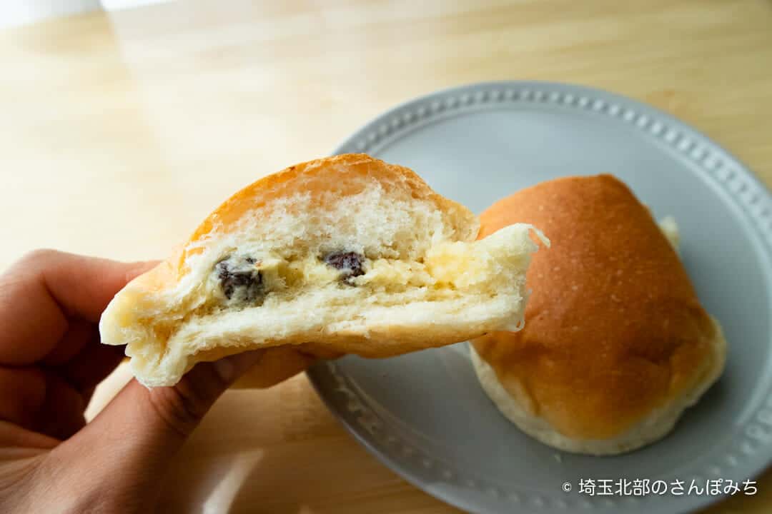 深谷・菊寿堂の酒種コッペレーズンバター
