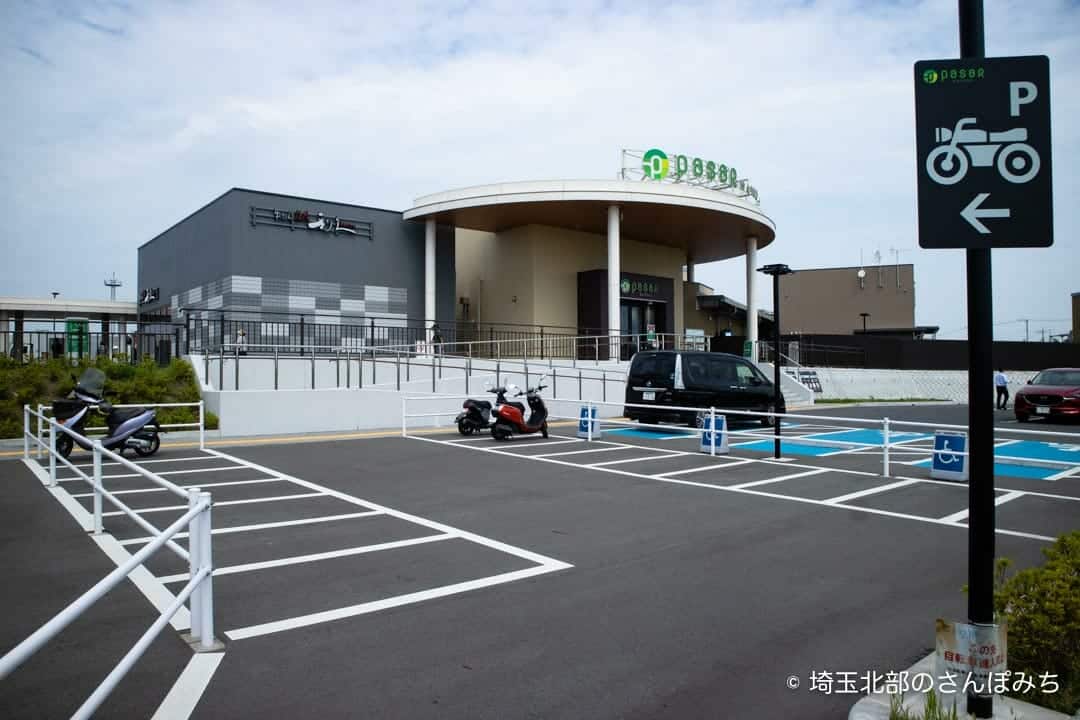 蓮田SA(上り)一般道の二輪車駐車場