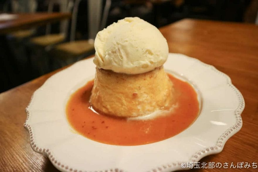 熊谷カフェ・カルペディエムの濃厚チーズプリンアイス乗せ